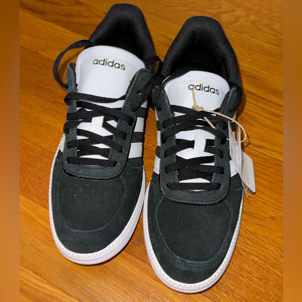 New Adidas Women’s Black Breaknet Sleek Sneakers